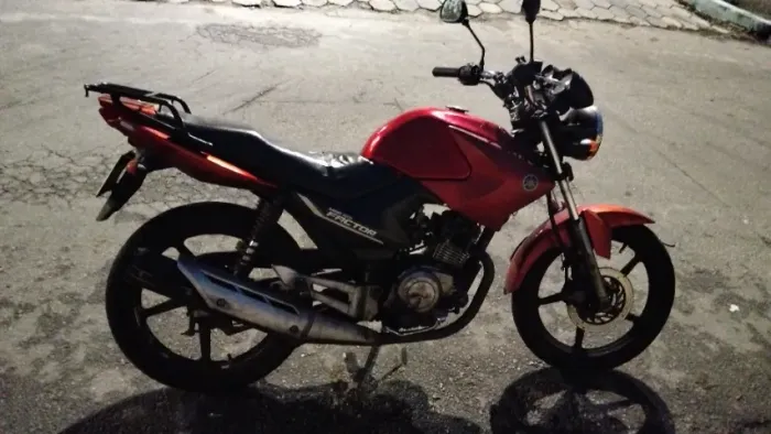 Yamaha Factor 2011 Partida elétrica e freio a disco