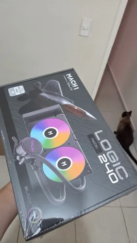 (Lacrado) Water Cooler 240mm MACH1 Logic AMD e Intel Preto RGB