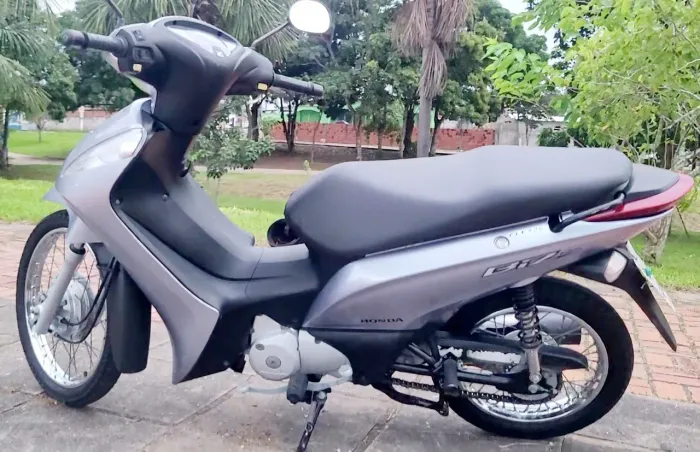 Oportunidade! Moto econômica e muito conservada