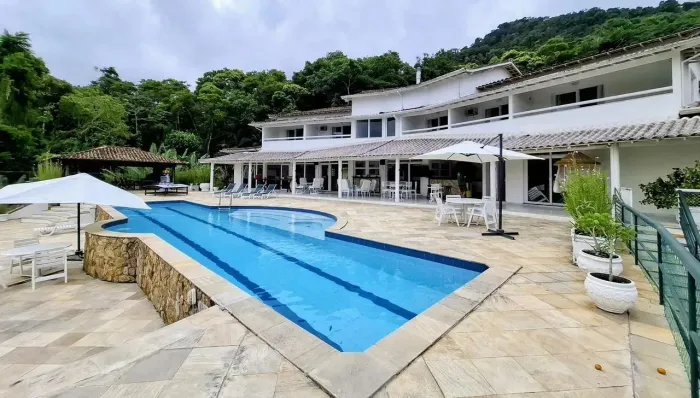 ALUGUEL POR TEMPORADA | CASA DE ALTO PADRÃO ANGRA DOS REIS