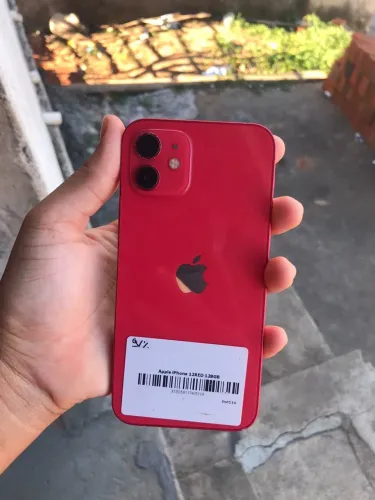 iPhone 12 semi novo so com marca de uso