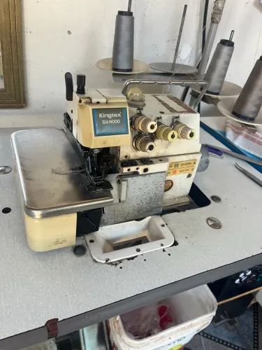 Máquina de costura overloque ponto cadea
