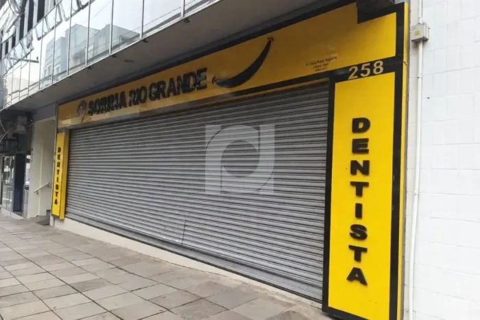 Loja mobiliada com 11 salas, 375m² para alugar no Centro de Novo Hamburgo