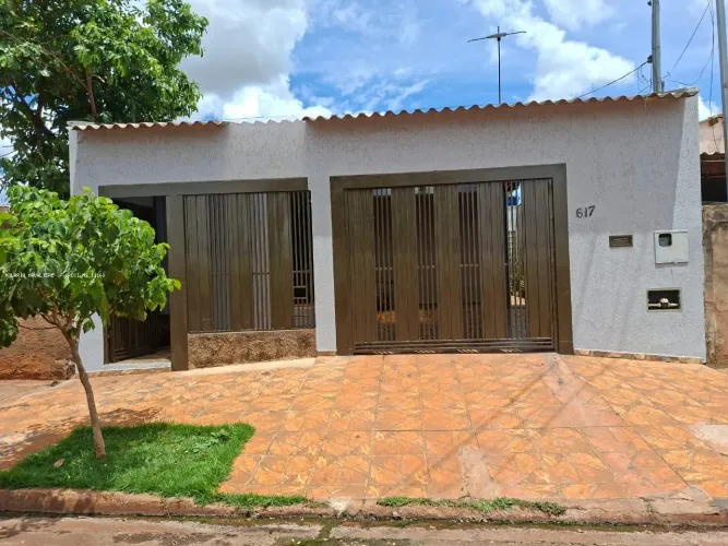 Casa para Venda em Campo Grande, Vila Moreninha III, 2 dormitórios, 1 suíte, 2 banheiros,