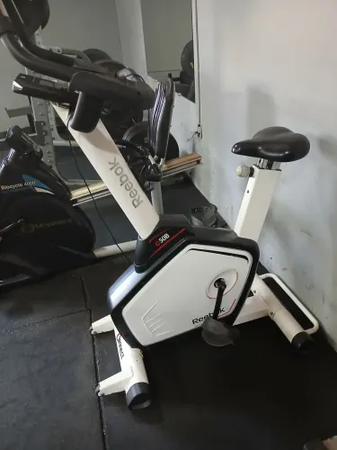 Bicicleta Ergometrica Academia Profissional 