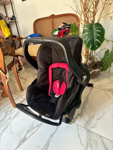 Bebê conforto multi posições muito novo !!!