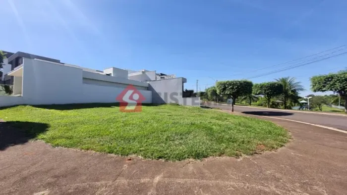 Terreno no condomínio PORTO SEGURO RESIDENCE E RESORT em Presidente Prudente