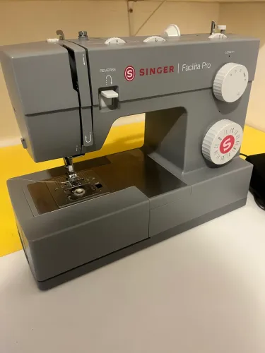 Maquina Singer Facilita Pro 4423 - Seminova 