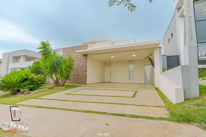Casa no condomínio Alto do Itaici para venda com 3 quartos, sendo 3 suítes, 170m²