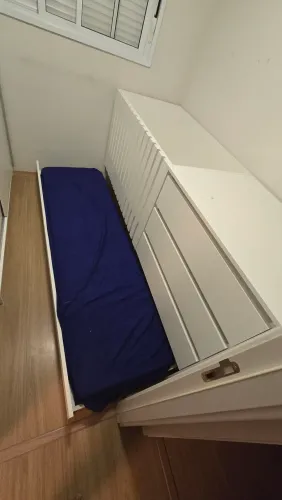 Berco + comoda + cama auxiliar