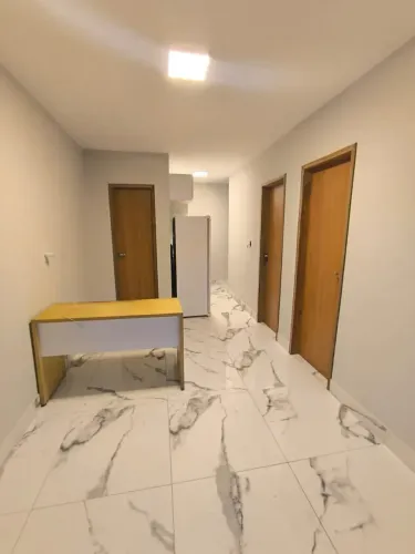 ALUGO APARTAMENTO CANARINHO 2/4 SENDO 50M²- CANARINHO