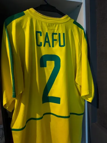 Camisa Brasil 2002 Nike - Cafu #2 Autografada