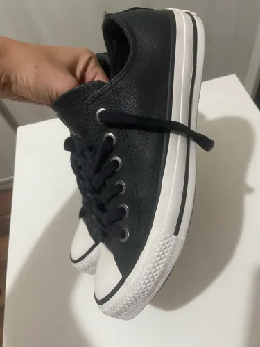 All Star Couro Preto Cano Baixo - TAM 35