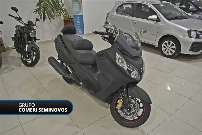 DAFRA MAXSYM 400I
