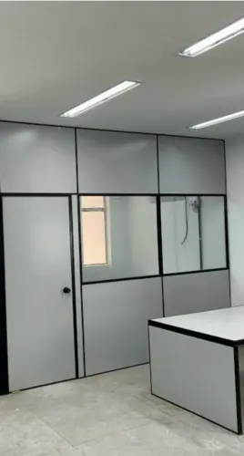 duas peças mais Divisória 307cm largura 250cm altura <br>250 altura