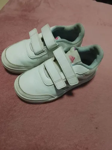 Tênis Adidas infantil 