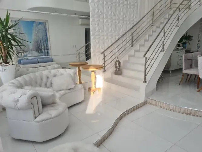 CASA COM PISCINA aquecida BALNEÁRIO CAMBORIU- ALUGUEL PARA CLINICAS