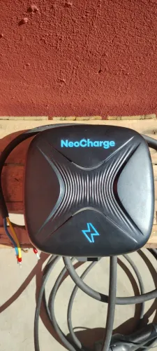 Wallbox NeoCharge carregador de carro elétrico (usado por 3 meses só)