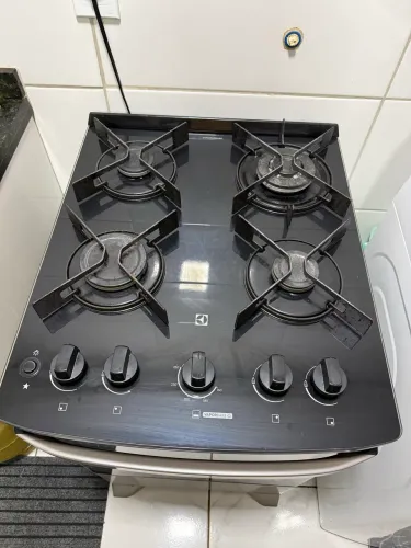 Fogão Electrolux 4 Bocas Mesa de Vidro (PerfectCook / VaporBake) - Perfeito Estado