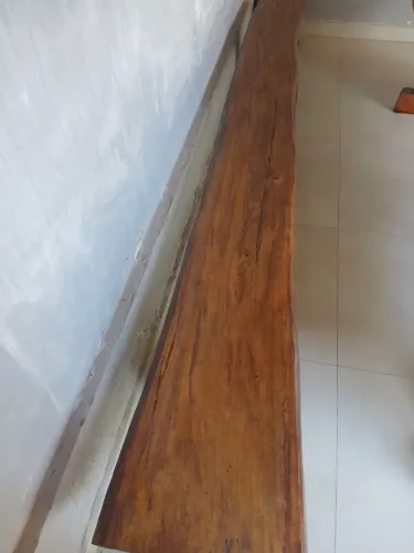 Vende dois bancos de madeira de 2.90m de comprimento 