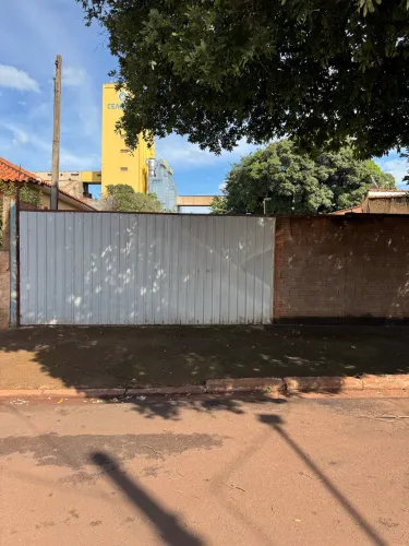 Vende terreno Avenida