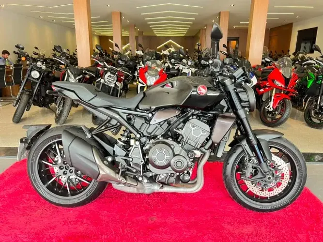 HONDA CB 1000 R BLACK EDITION
