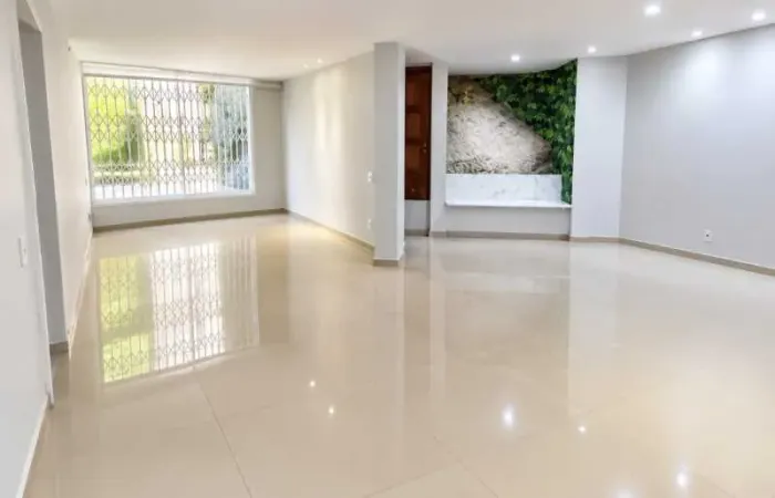 Excelente apartamento reformado em Ipanema, 3 quartos com vaga