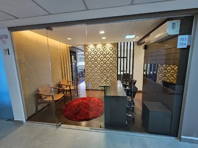 ALUGA-SE SALA COMERCIAL 100% MOBILIADA, 70 M2, EDIFÍCIO NEW YORK NA AVENIDA 136,EM GOIÂNIA