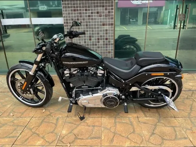 Harley-Davidson Breakout 114