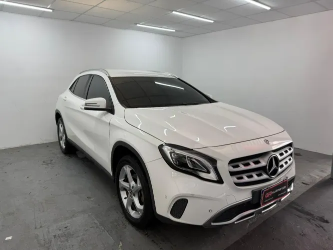 Mercedes-Benz GLA 200 Adv. 1.6/1.6 TB 16V Flex Aut. 2018