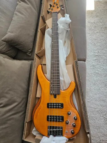 Baixo Yamaha TRBX605FM Matte Amber - Estado de Novo + Capa Acolchoada