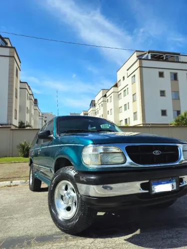 Ford Explorer XLT 4X4 4.0 V6 1998