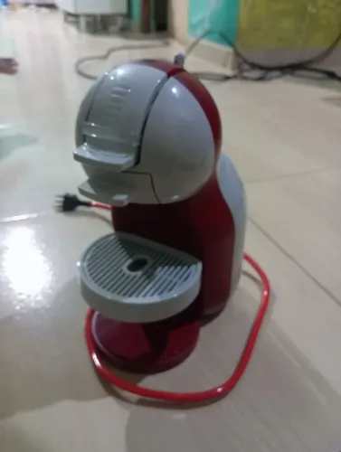 Cafeteira Nescafé Dolce Gusto