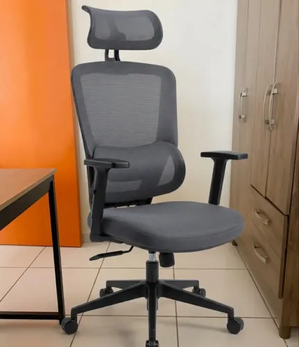 Cadeira Ergonômica Dr. Office - Praticamente Nova (Menos de 1 mês de uso!)