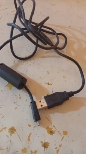Cabo USB para câmera digital (conector 8 pinos) com filtro de ruído