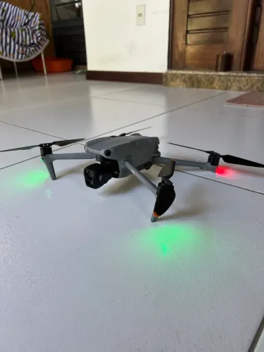 DJI Air 3 - 5 Baterias - Muito novo