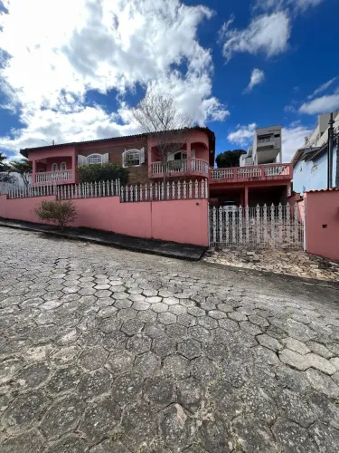 Casa para venda em São Lourenço MG