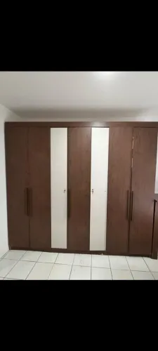 Roupeiro de casal 