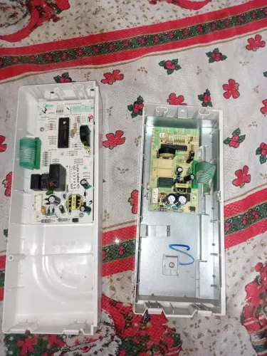 Dois comandos de micro-ondas eletrolux e Panasonic