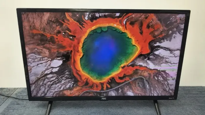 TV 32" AOC SMART ROKU | Revisada e Testada | Garantia 90 Dias