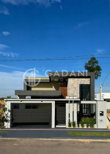 CASA COM 3 QUARTOS SENDO 1 SUITE A VENDA POR R$ 990.000,00 NO RIVEIRA SUIÇA EM SINOP/MT -