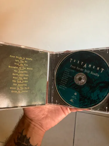 CD Testament First strike Still Deadly