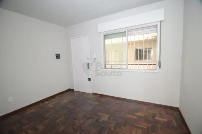 Apartamento Com Dois Dormitórios Próximo ao Estádio Bento Freitas!