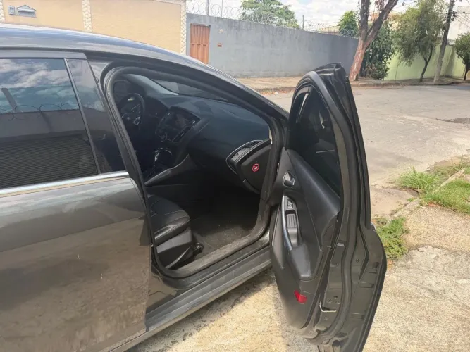 Ford Focus Sed. Ti./ti.plus 2.0 16V Flex AUT 2014