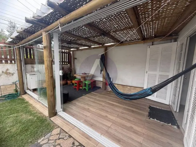Casa com 3 dormitórios à venda, 118 m² por R$ 1.200.000,00 - Campeche - Florianópolis/SC