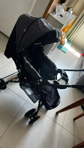 Carrinho de bebê - Cosco
