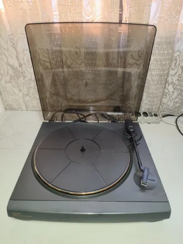 Toca Disco Vitrola Akai Ap-100c Ótimo Estado Funcionando