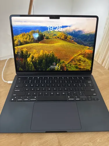 MACBOOK AIR M2 8GB
