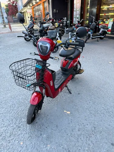 Scooter Elétrica Vitte vermelha 500w