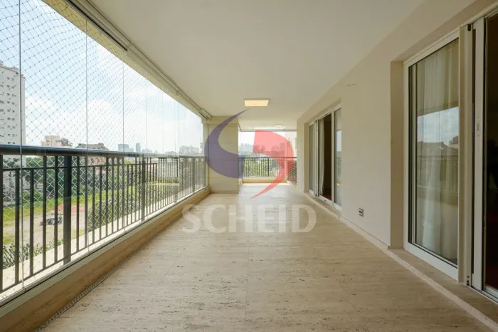 Alto da Boa Vista Apartamento à venda com 4 suítes no Condomínio Les Jardins